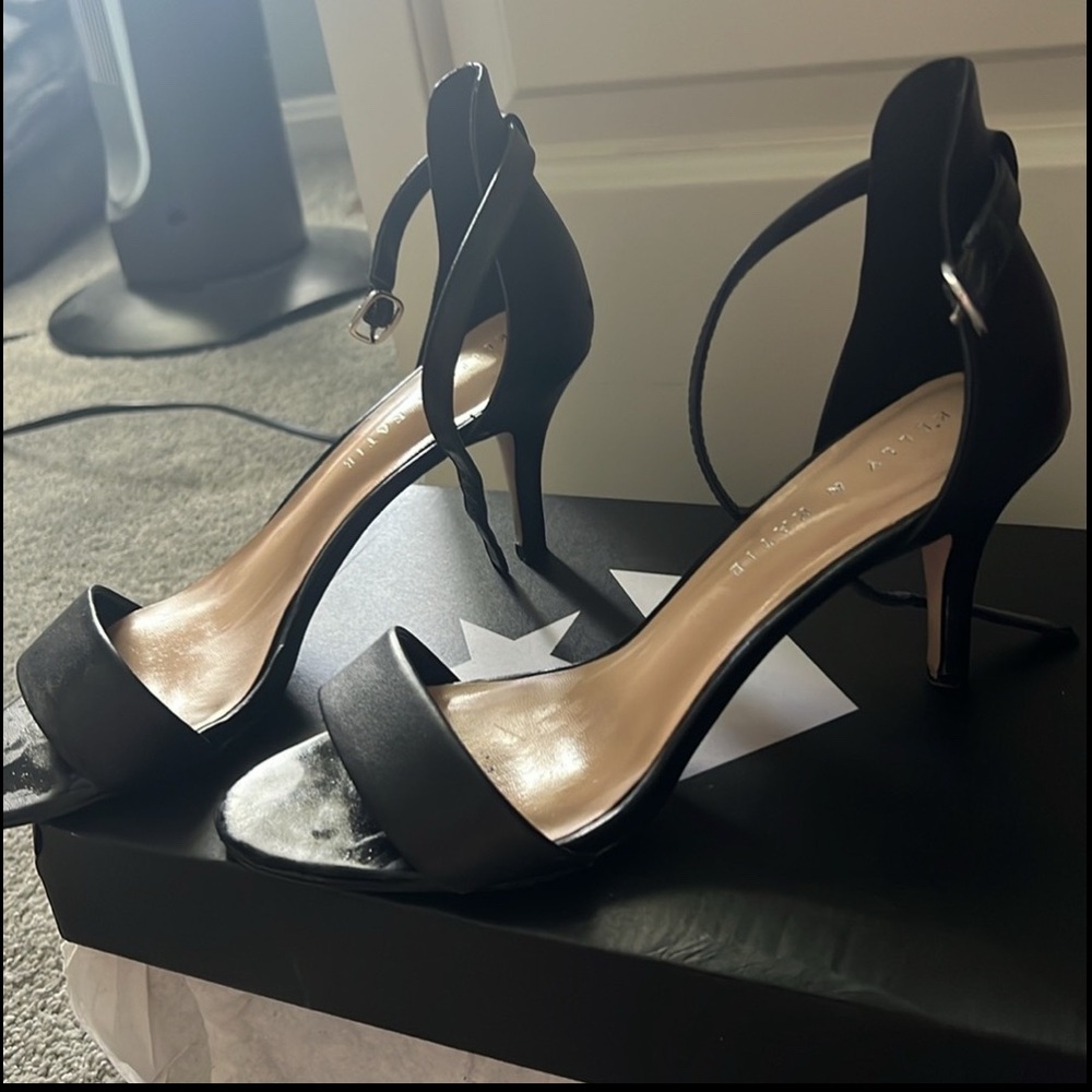Kelly & Katie Black Strappy Heels